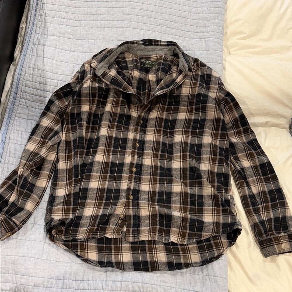 Eddie Bauer Men’s XL Cozy Plaid Button-Up Shirt in Black and Cream